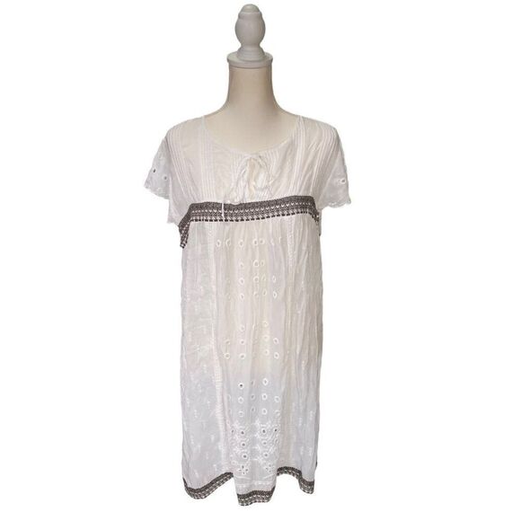 Johnny Was White Eyelet Lace Mini Dress With Embroidered Trim Size L - Picture 1 of 5